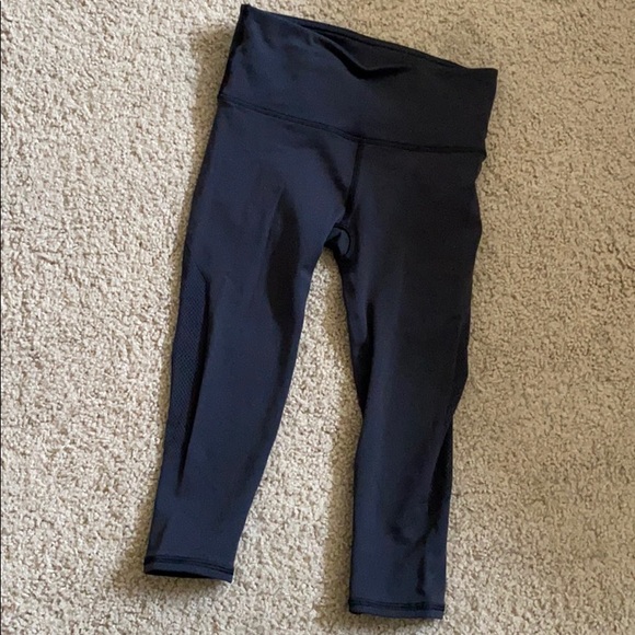 Lululemon crop leggings - Picture 3 of 5